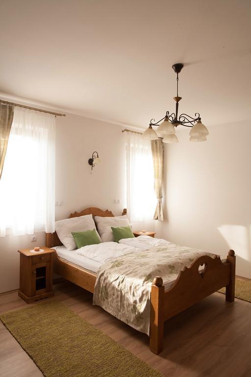 Hotel Maushaus Vemend Zewnętrze zdjęcie