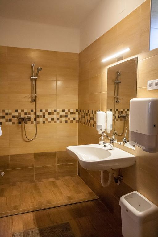 Hotel Maushaus Vemend Zewnętrze zdjęcie