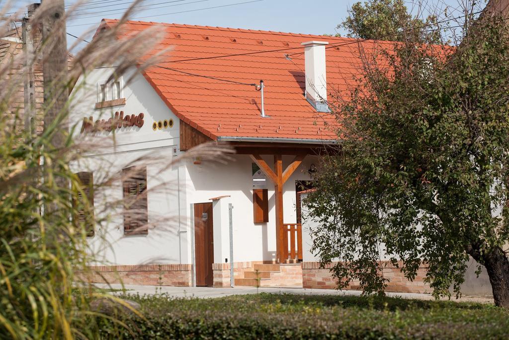 Hotel Maushaus Vemend Zewnętrze zdjęcie
